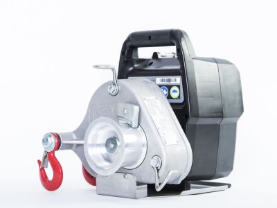 Акумулаторна портативна лебедка за теглене Portable winch PCW3000-Li