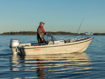ABS Лодка 4.62м със странична конзола TERHI NORDIC 6020C