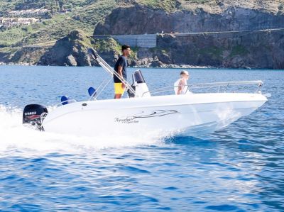 Стъклопластова Лодка 5.5м AQUABAT SPORT LINE 19